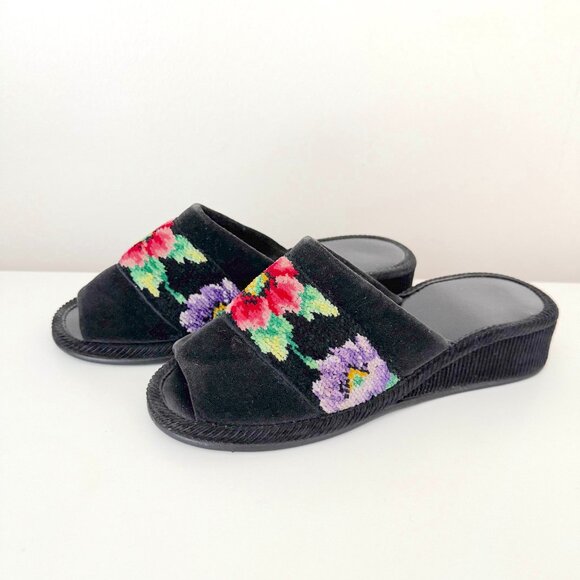 Feiler Women Black Heeled Slippers - Picture 1 of 10